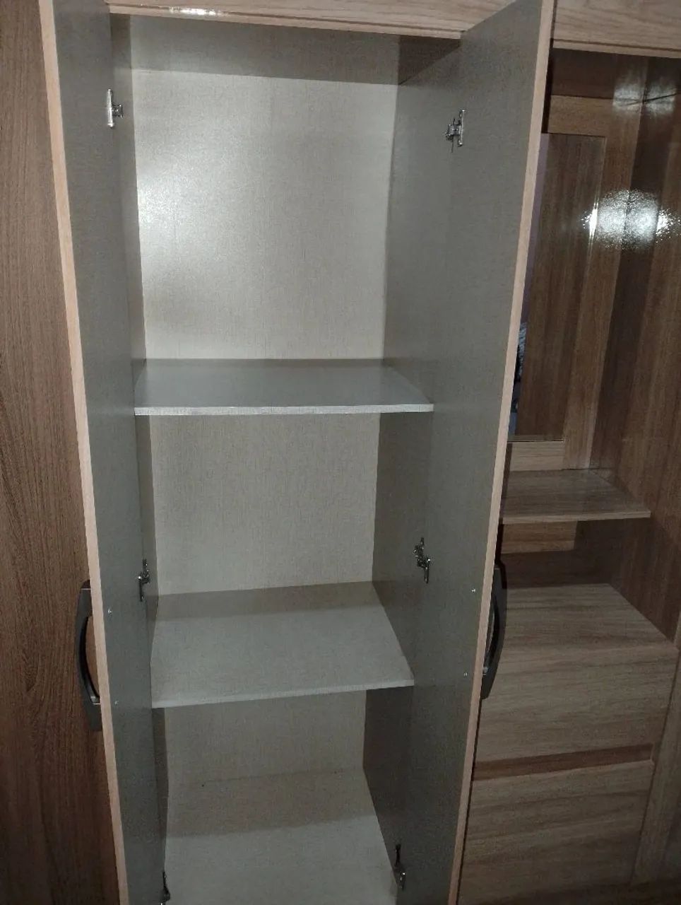 Guarda roupa SEMINOVO SEM AVARIA  - Foto 3