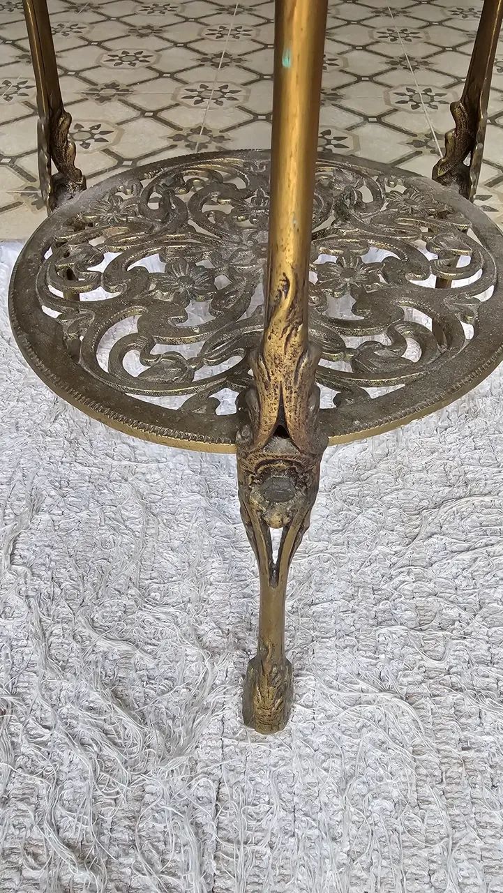 Mesinha bronze maciço  - Foto 4