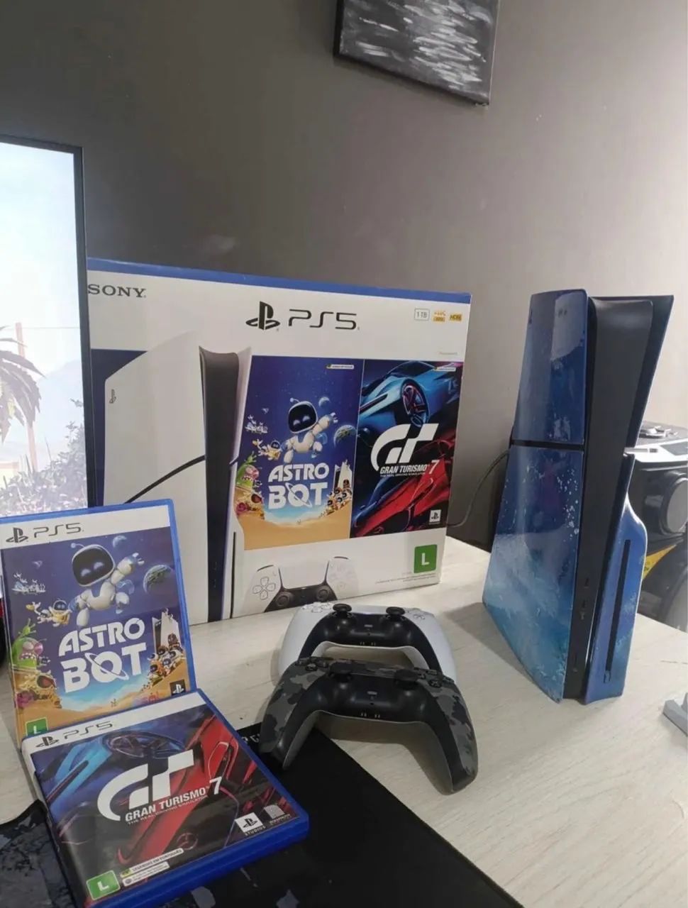 PS5 Slim + 2 Controles + 2 Jogos - Foto 2