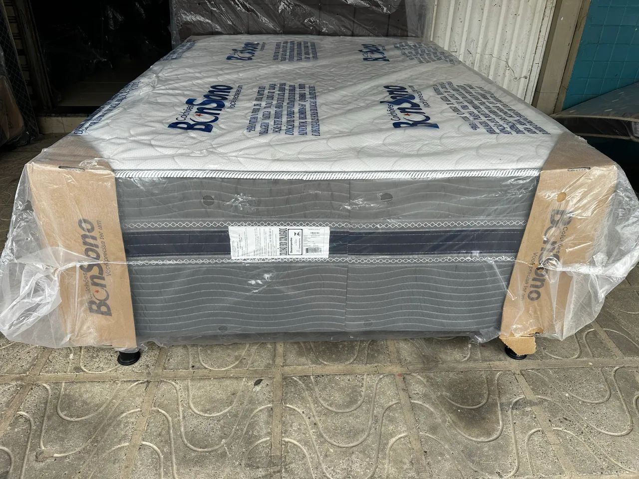 CAMA DE CASAL COM MOLAS ENSACADAS DA BONSONO