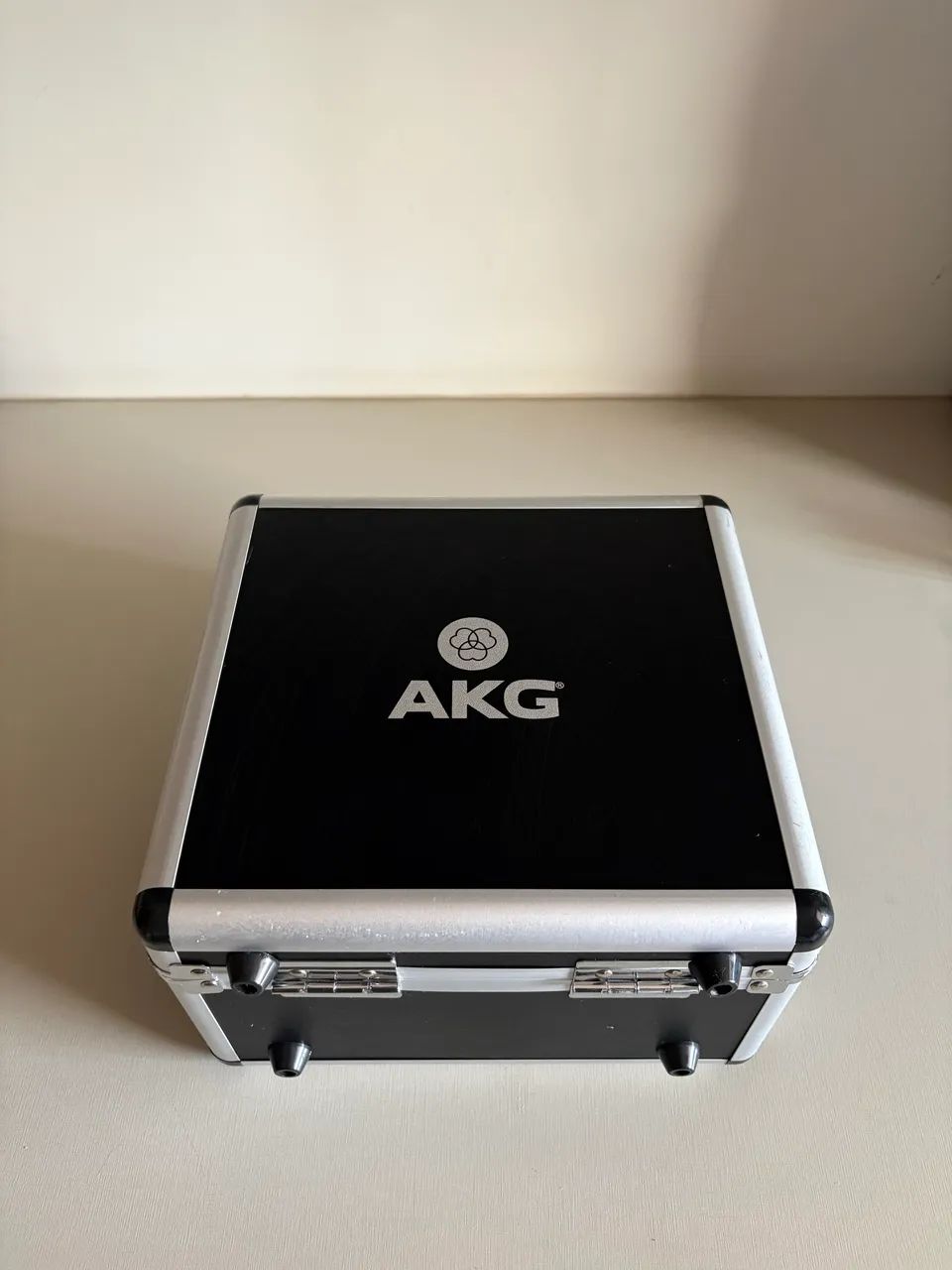 Microfone AKG P420 (Case Original) | Nunca Usado - Foto 2
