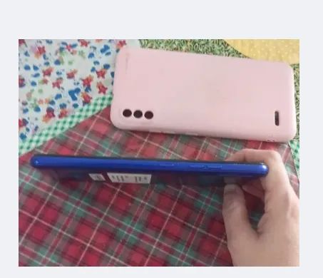 celular k22 com capa lg - Foto 4
