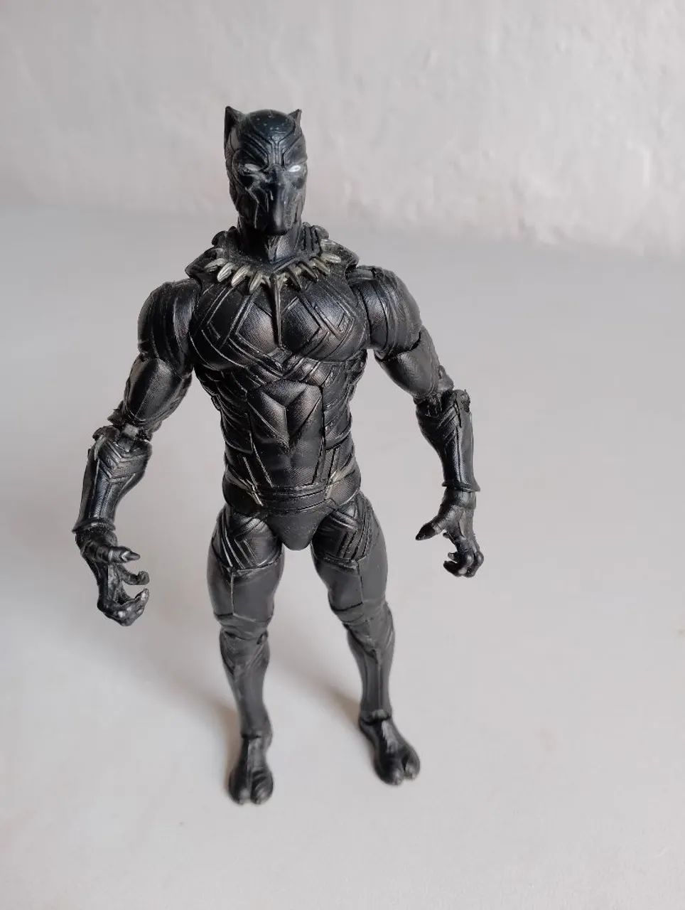 Marvel Legends Pantera Negra Hasbro *possui detalhes