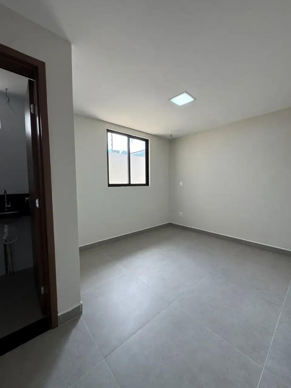Apartamento térreo com area privativa. 3 Quartos sendo 1 suite - Foto 3