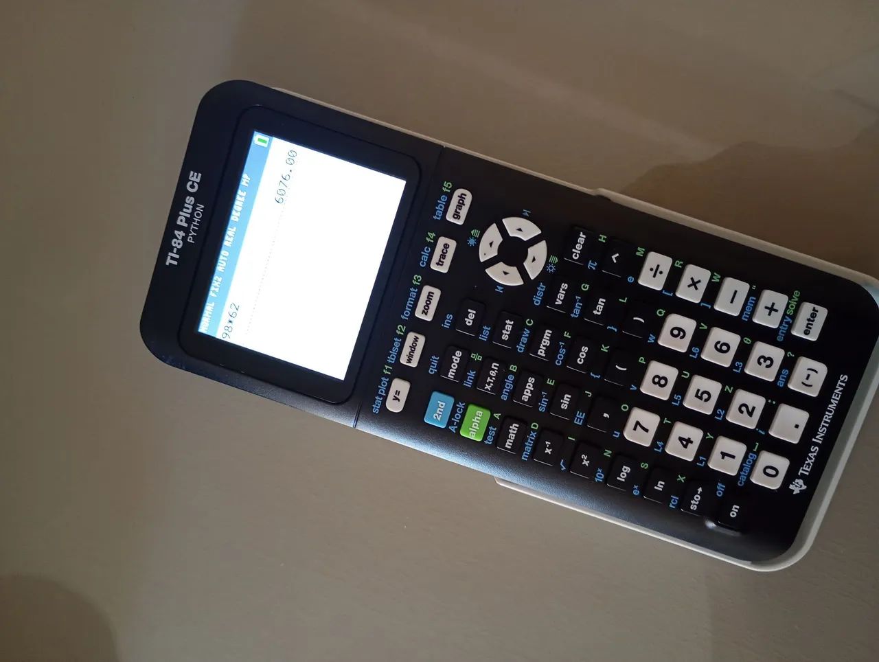 Calculadora Texas Instruments TI-84 Plus CE Python  - Foto 3
