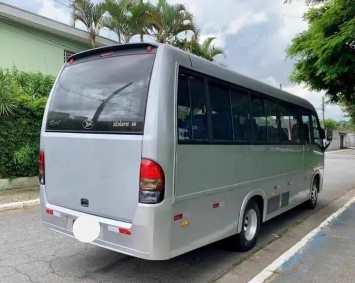 MICRO ÔNIBUS ANO 2017 COM 32 LUGRES (transferência de dívida) - Foto 4
