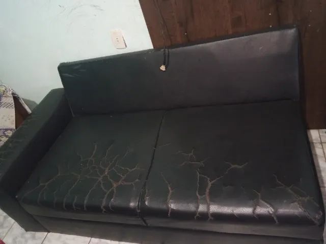 Sofá de couro preto - Foto 2