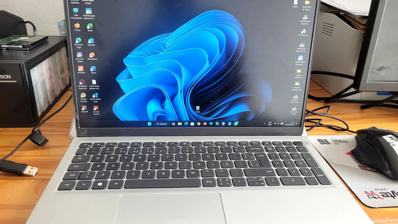 Vendo notebook Dell latitude 1500 - Foto 2