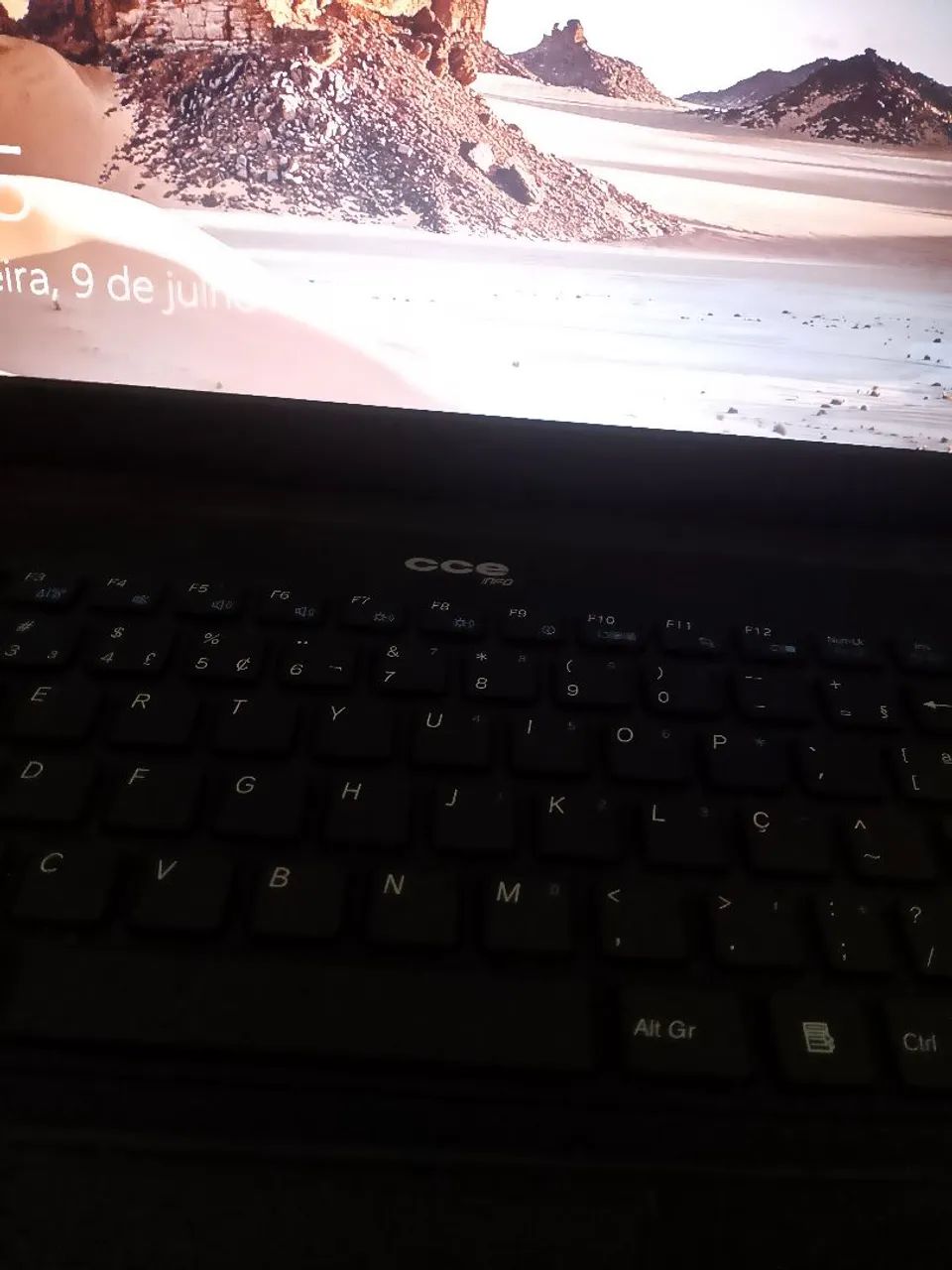 Vende-se notebook com defeito! - Foto 2