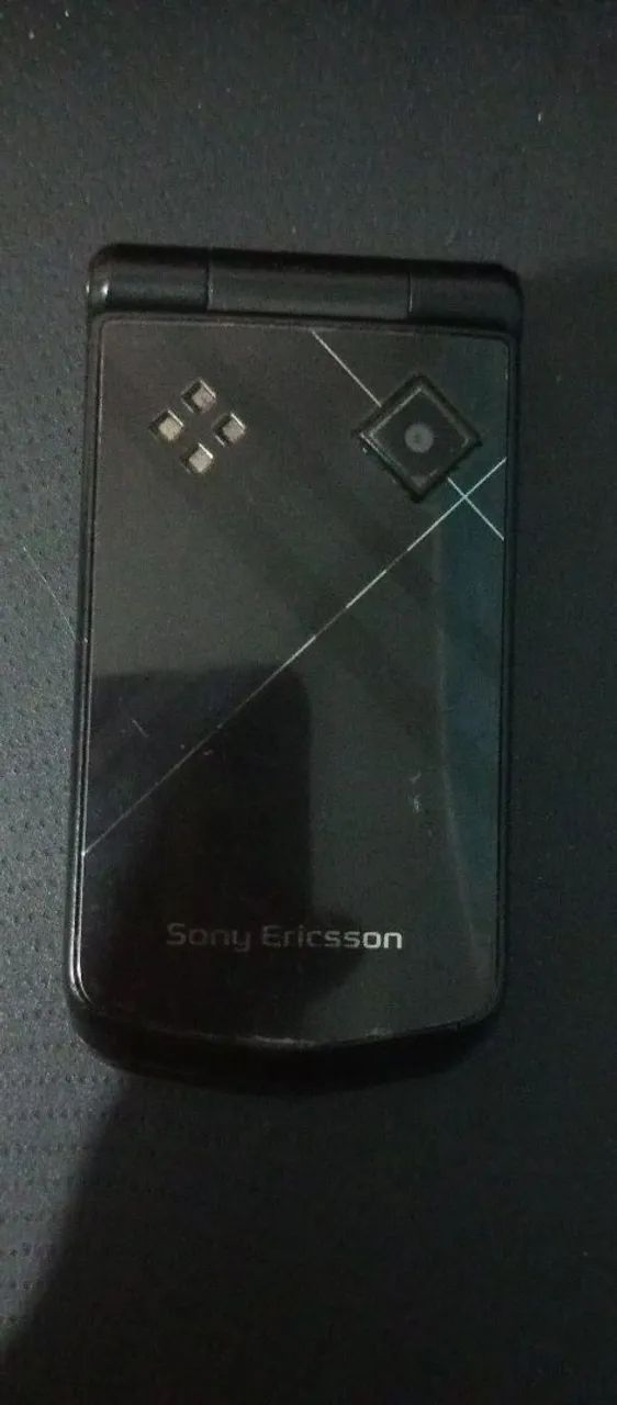 Celular Sony z555i