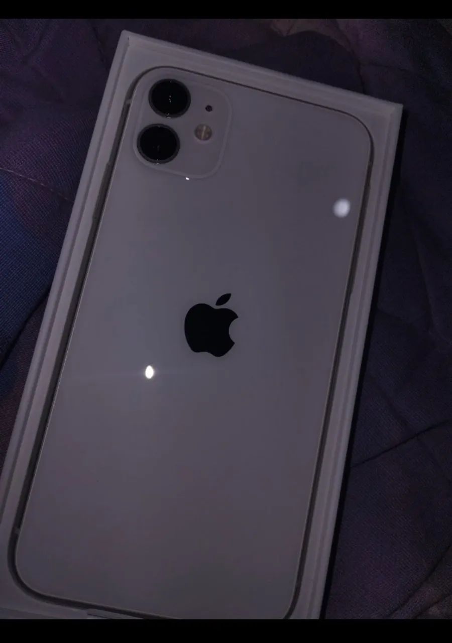 Celular iPhone 11 normal 64 gb semi  - Foto 2