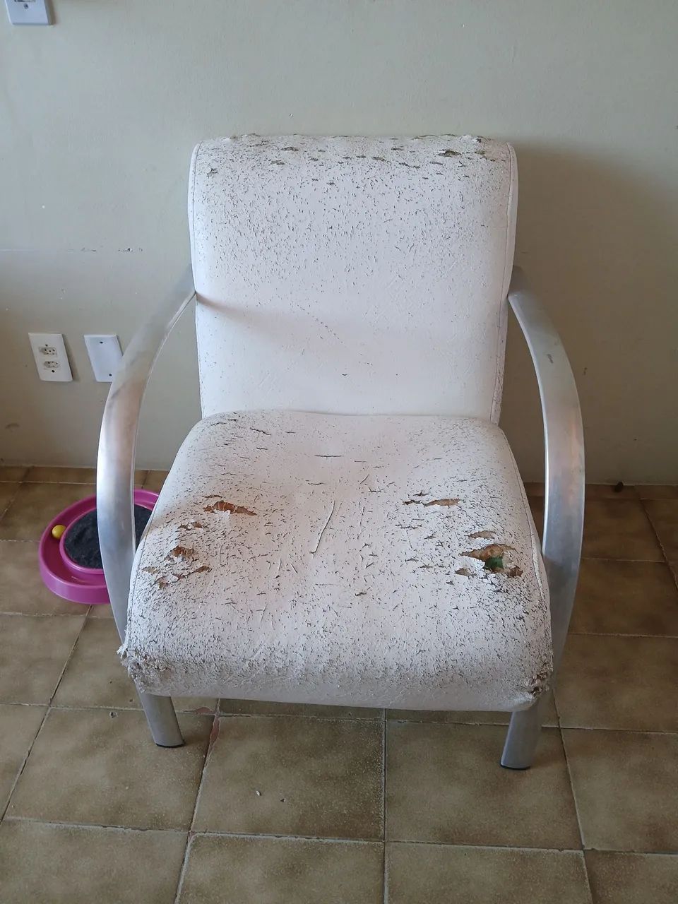 Poltronas de courinho para reformar  - Foto 2