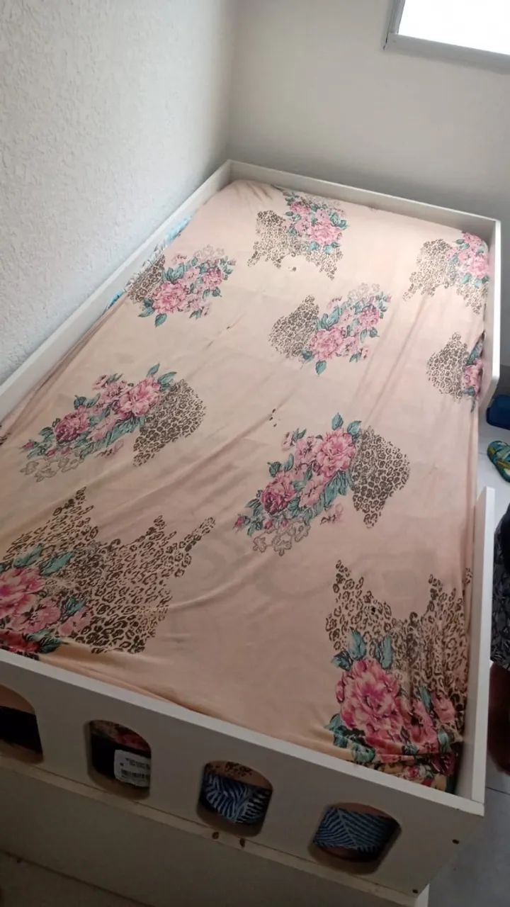 cama infantil de madeira