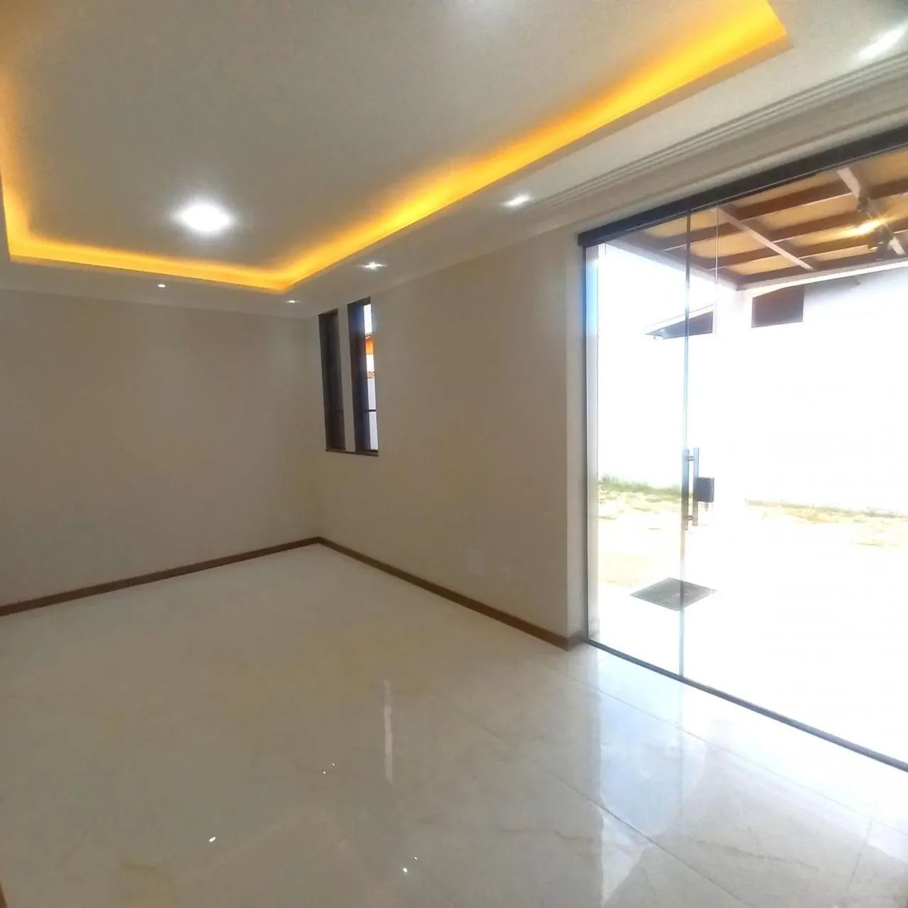 VENDE-SE CASA DUPLEX EM CARIACICA SEDE  - Foto 2