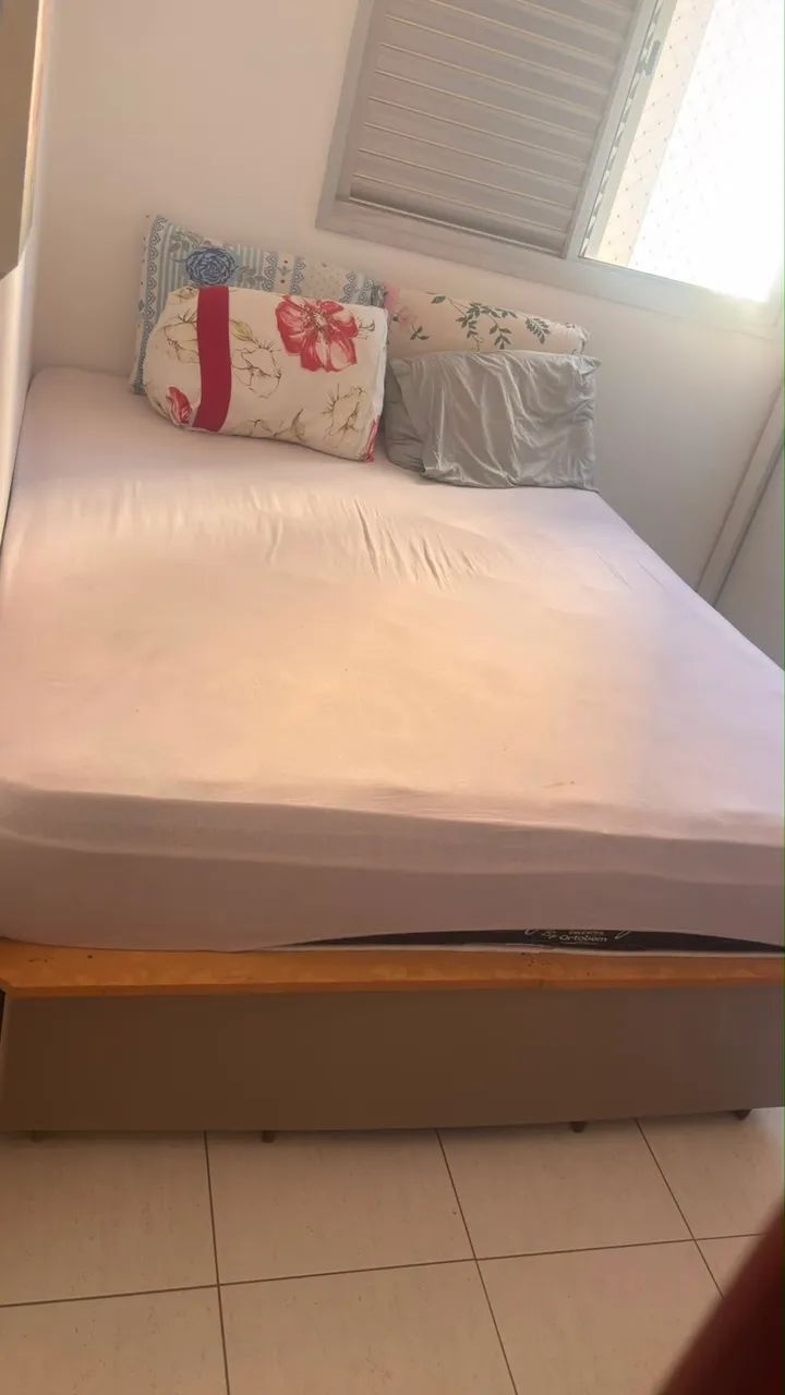 Cama + Colchão Queen