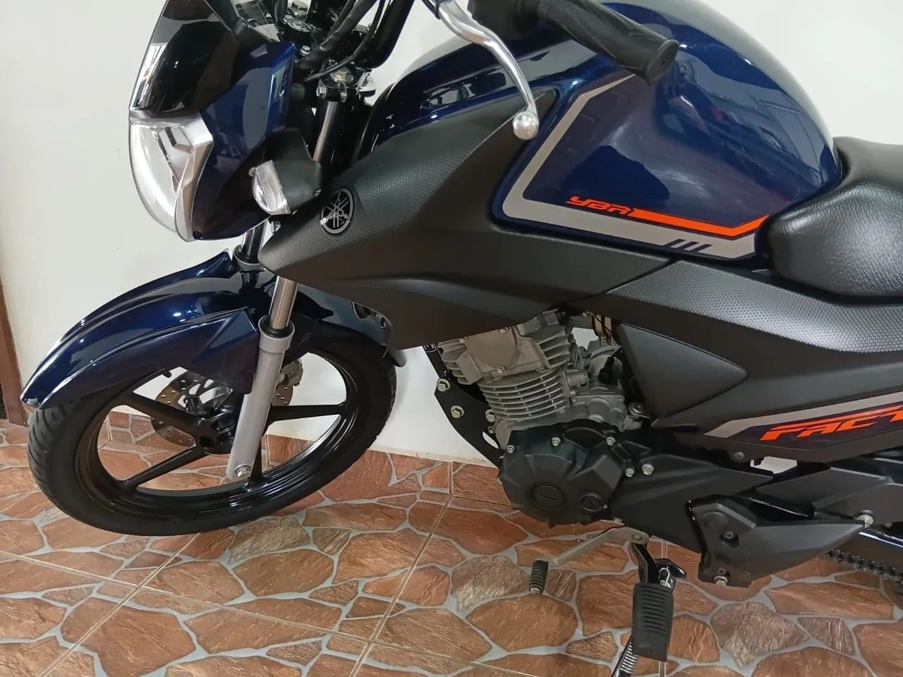 Moto Factor 150 ED impecável . - Foto 3