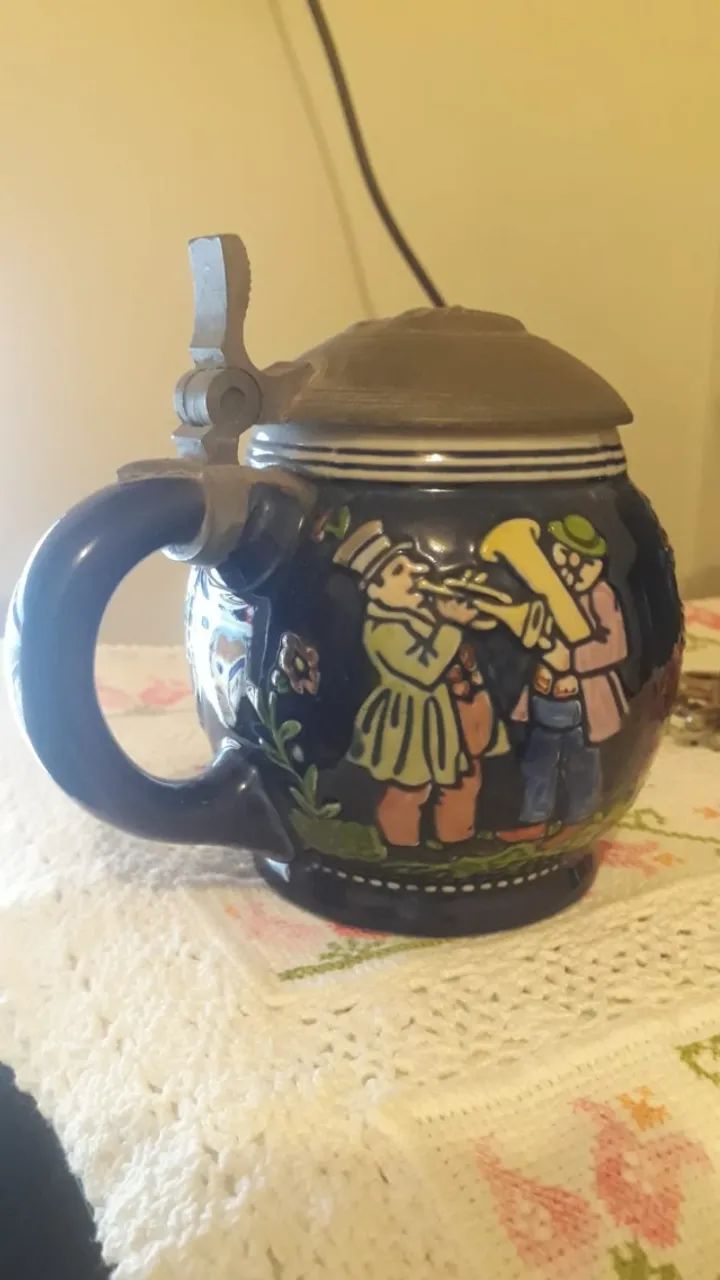Caneca Antiga De Porcelana Ceramarte Tampa De Estanho 350,00 cada