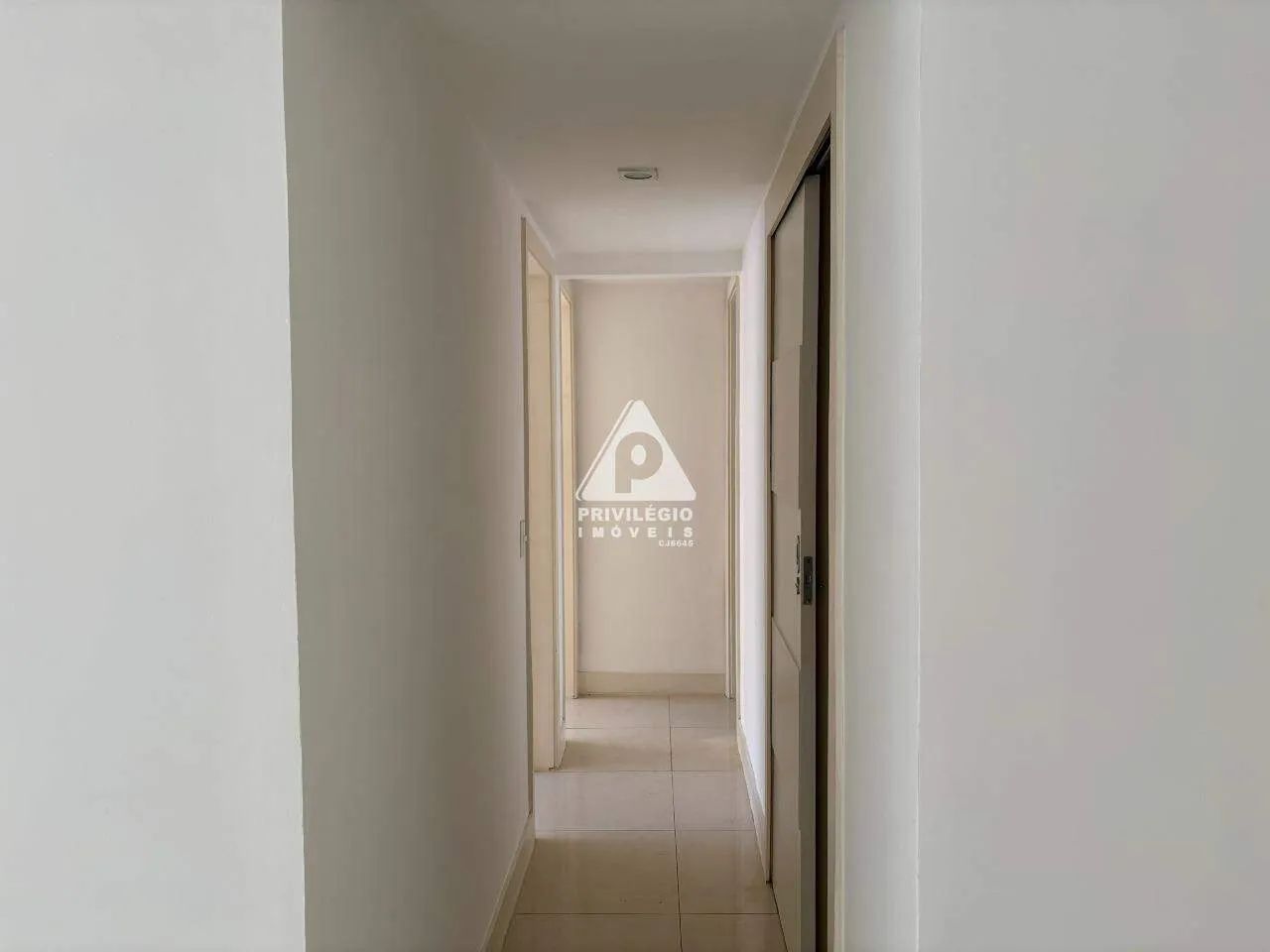 Apartamento reformado com 3 quartos, suíte com varanda e vaga em Ipanema - Foto 3