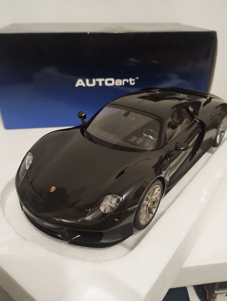 Miniatura Autoart 1/18 Porsche 918 Spider 