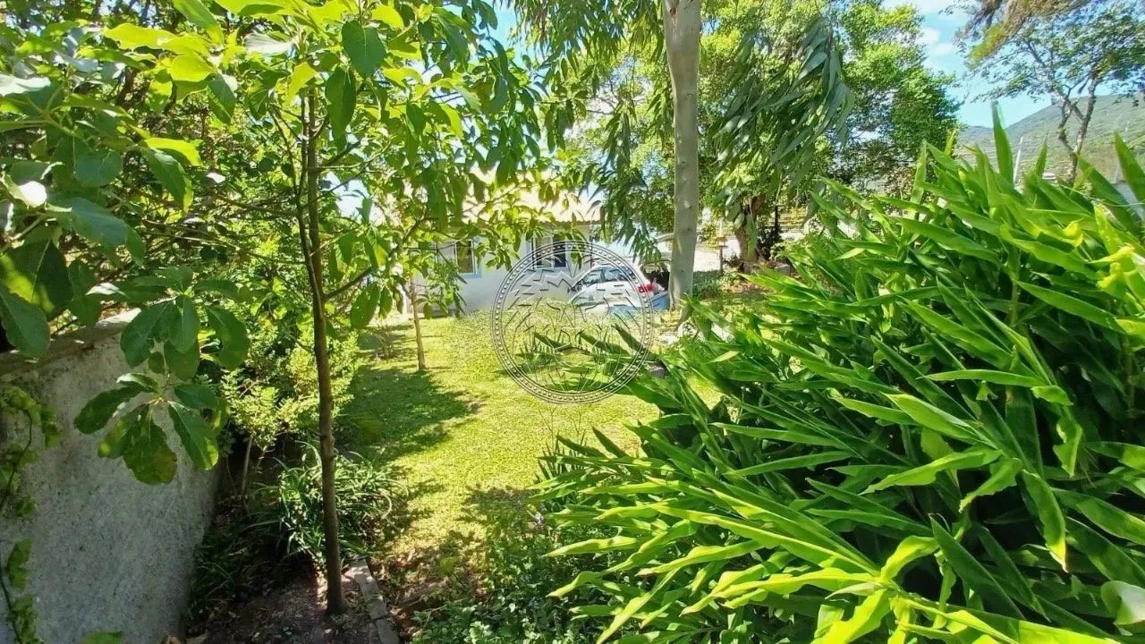 Casa Frente Mar de 4 Dormitórios no Ribeirão da Ilha - Foto 3
