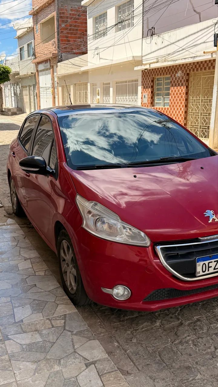 Peugeot 208 2014