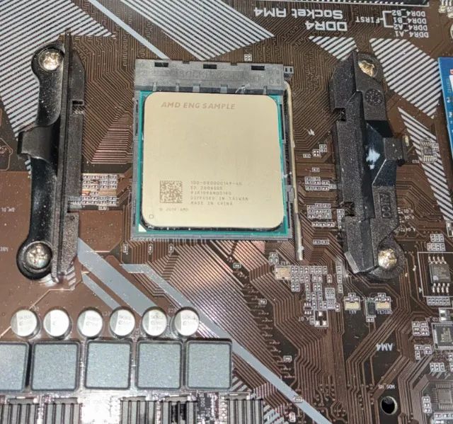 Processador AMD Ryzen 7 ENG SAMPLE Eq. 4700G - 8 núcleos e 16 threads - Foto 2