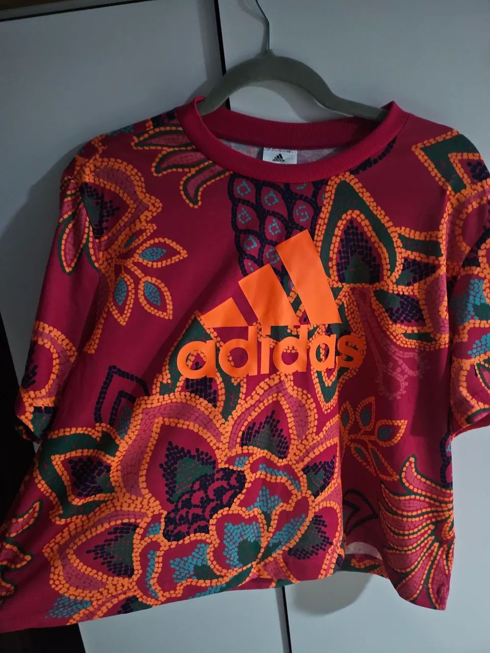 Blusa adidas farm rio G - Foto 2