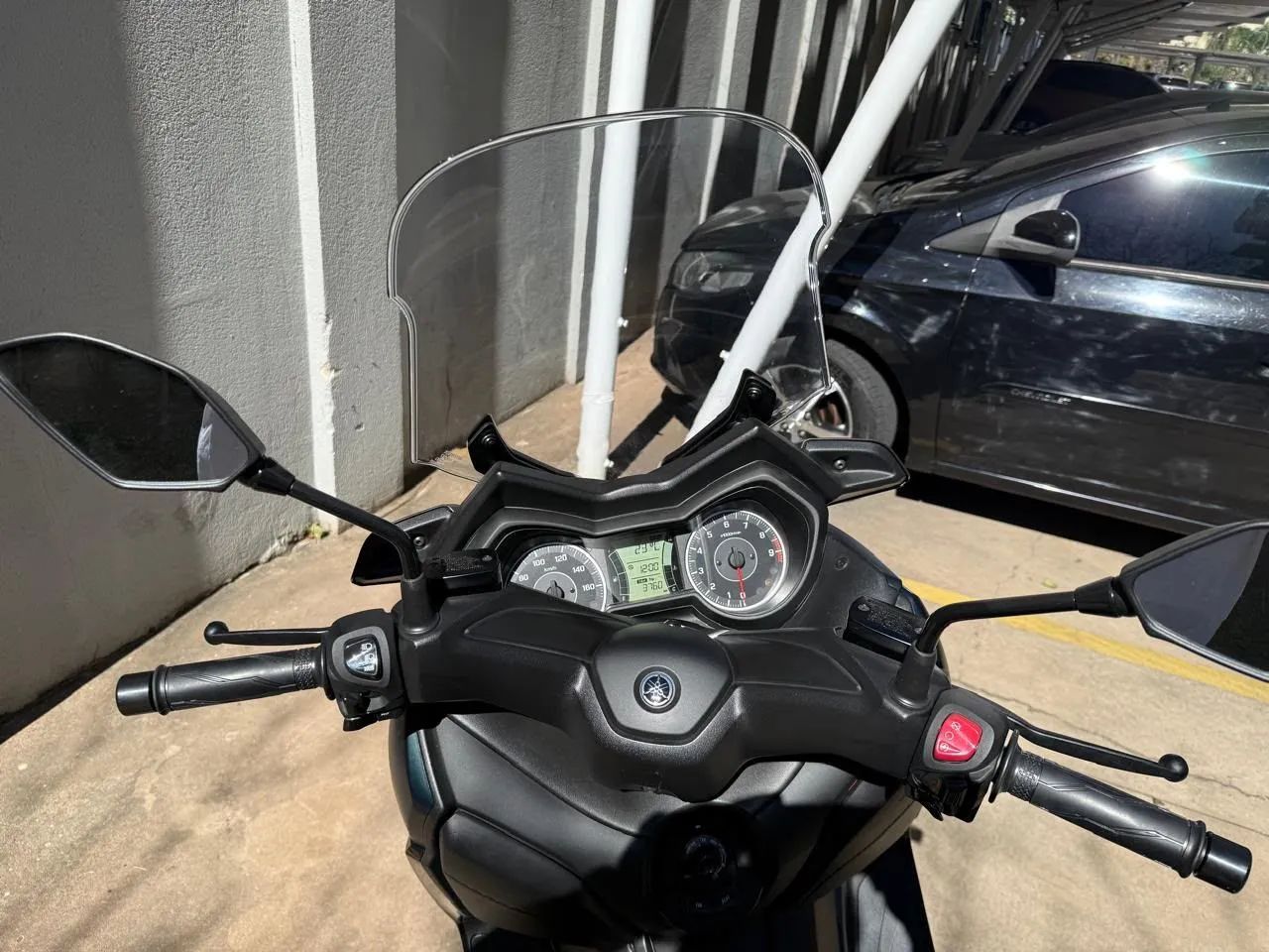 YAMAHA XMAX 250 ABS (2024) - Foto 5