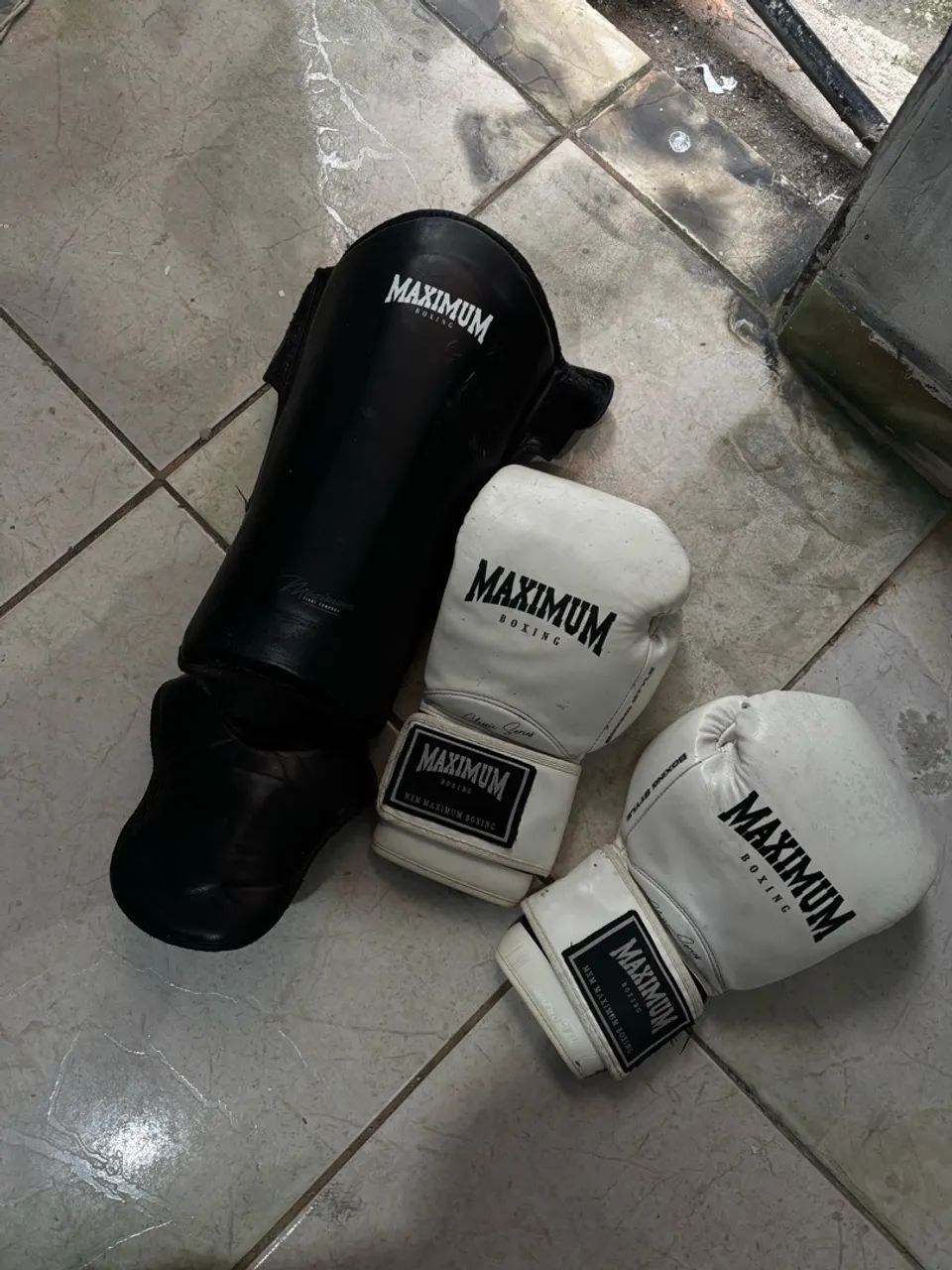 LUVA DE BOXE E CANELEIRA - Foto 2