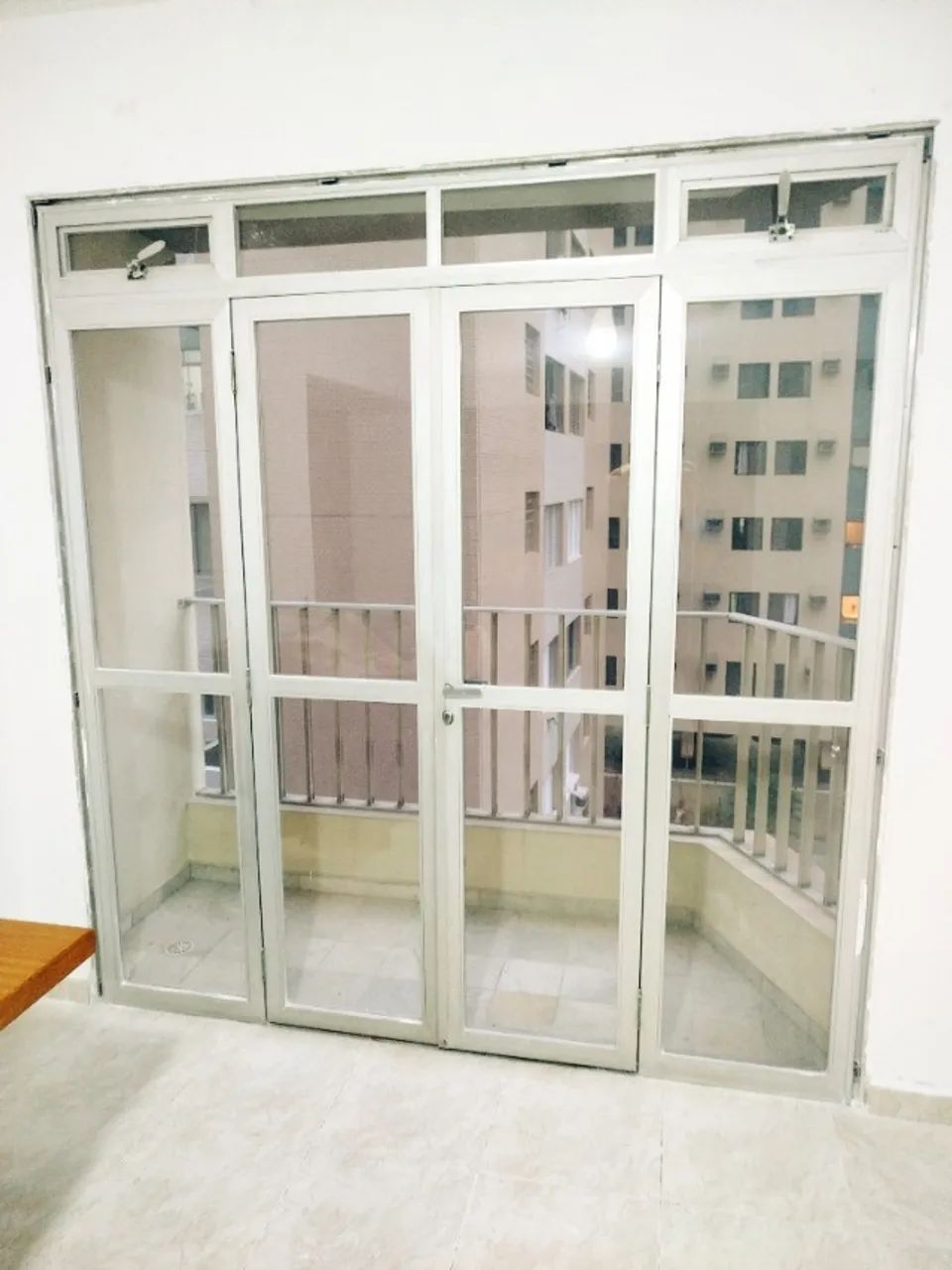 Porta divisória de aluminio 2.30x2.20