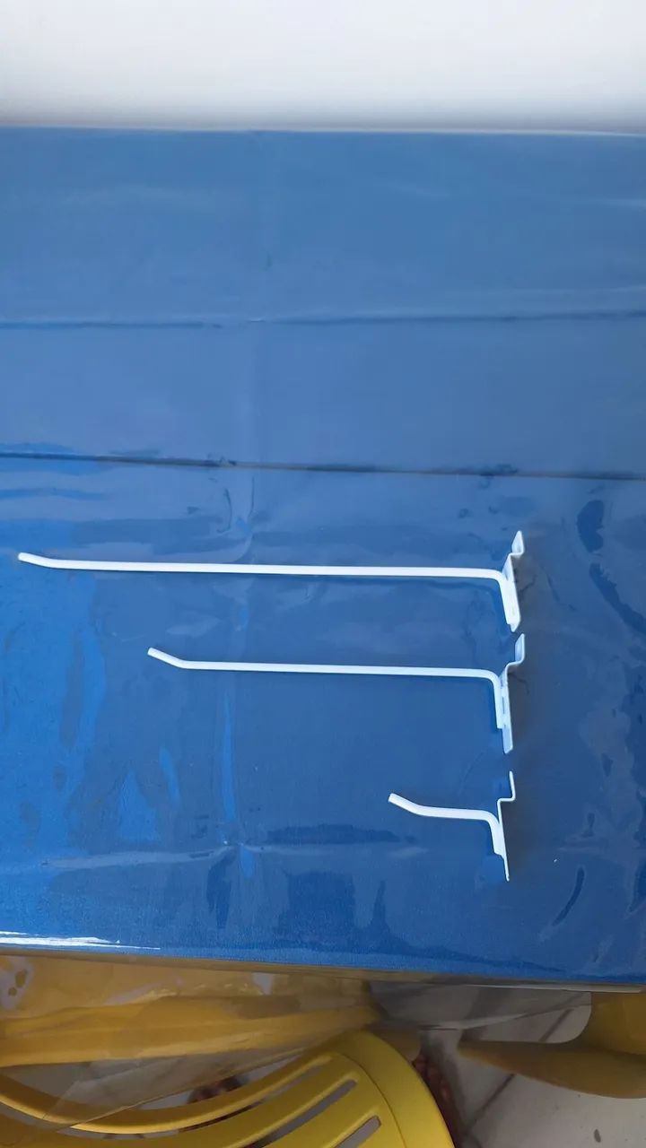 Ganchos para Painel Canaletado 