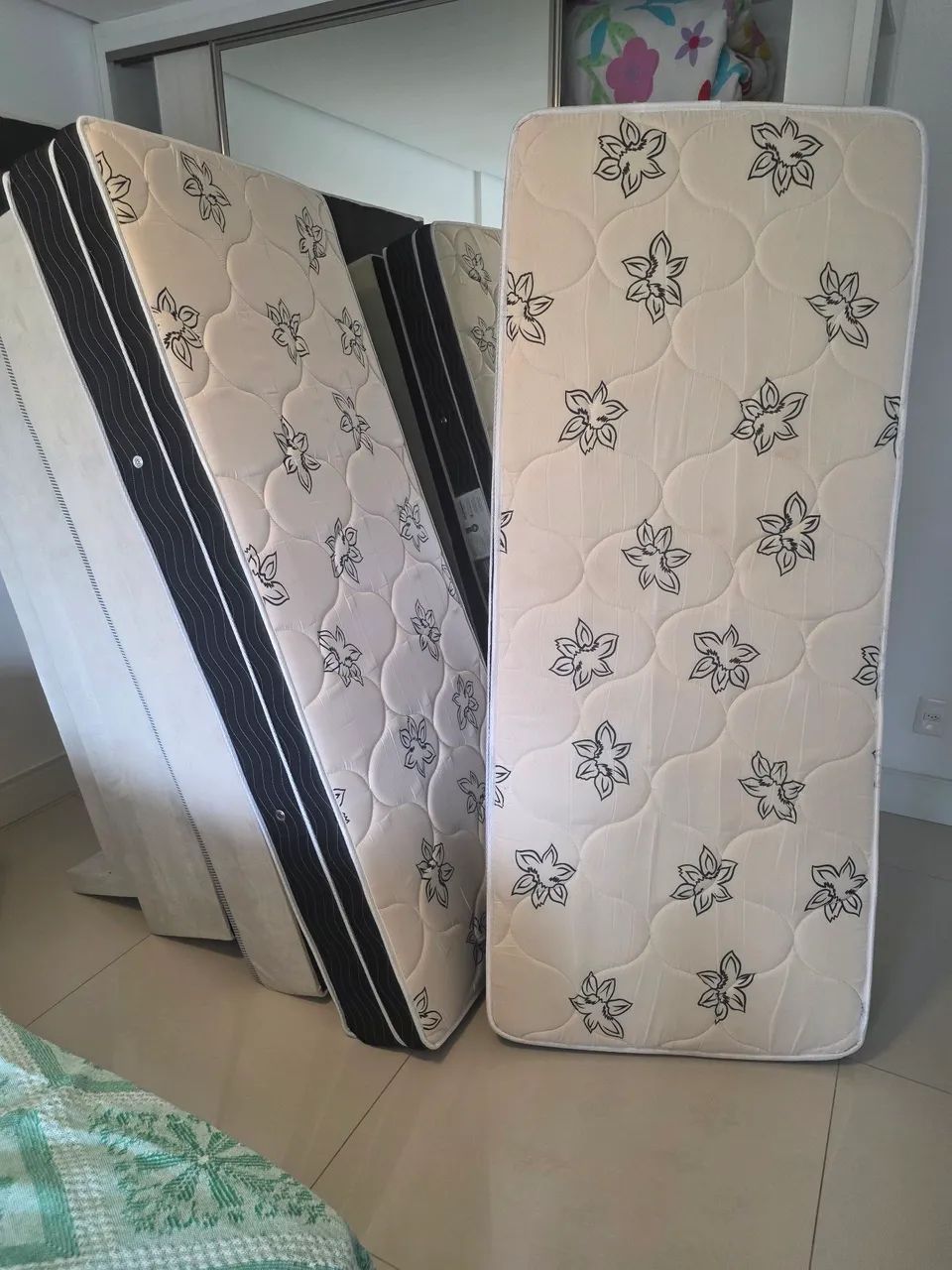 Boxs e colchões  - Foto 4