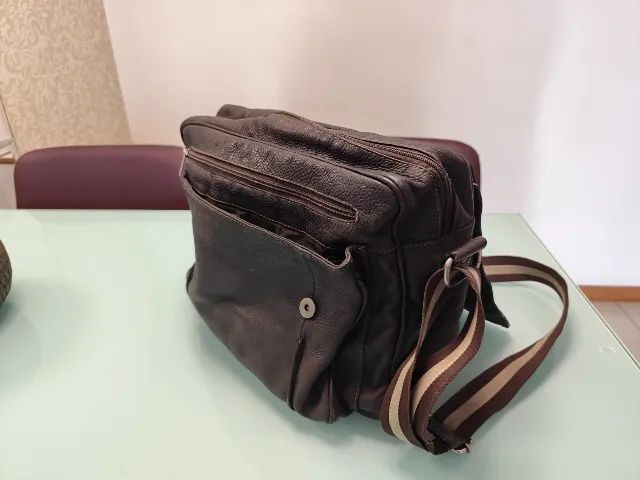 Vendo bolsa de couro - Foto 2