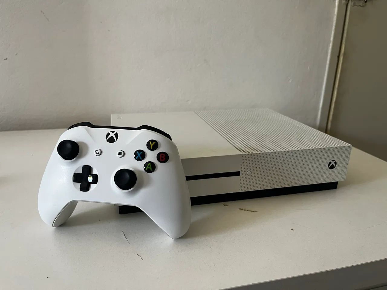 Xbox One S 1TB + Controle + Cabos | Funcionando Perfeitamente