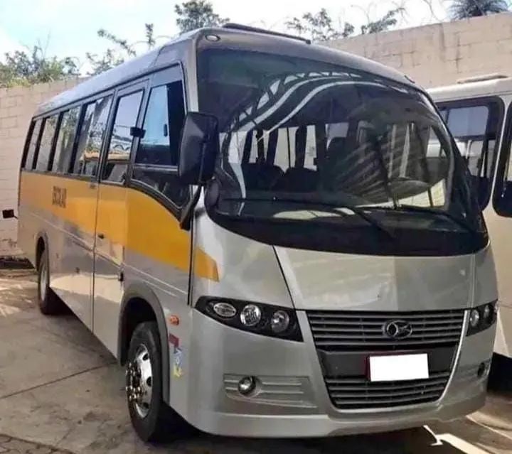 MICROÔNIBUS VOLARES 2012 