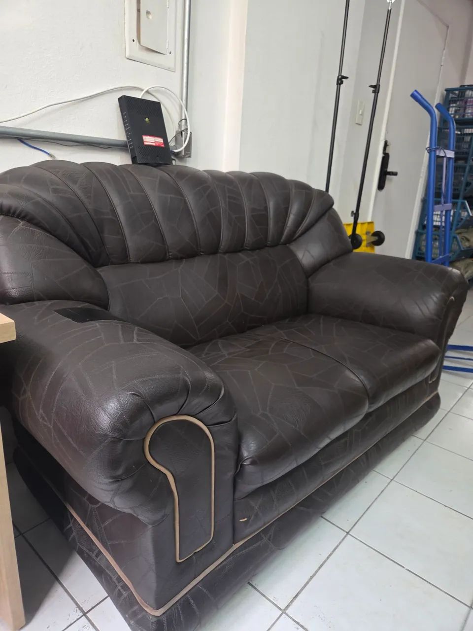 Sofá de couro 2 lugares aceito ofertas