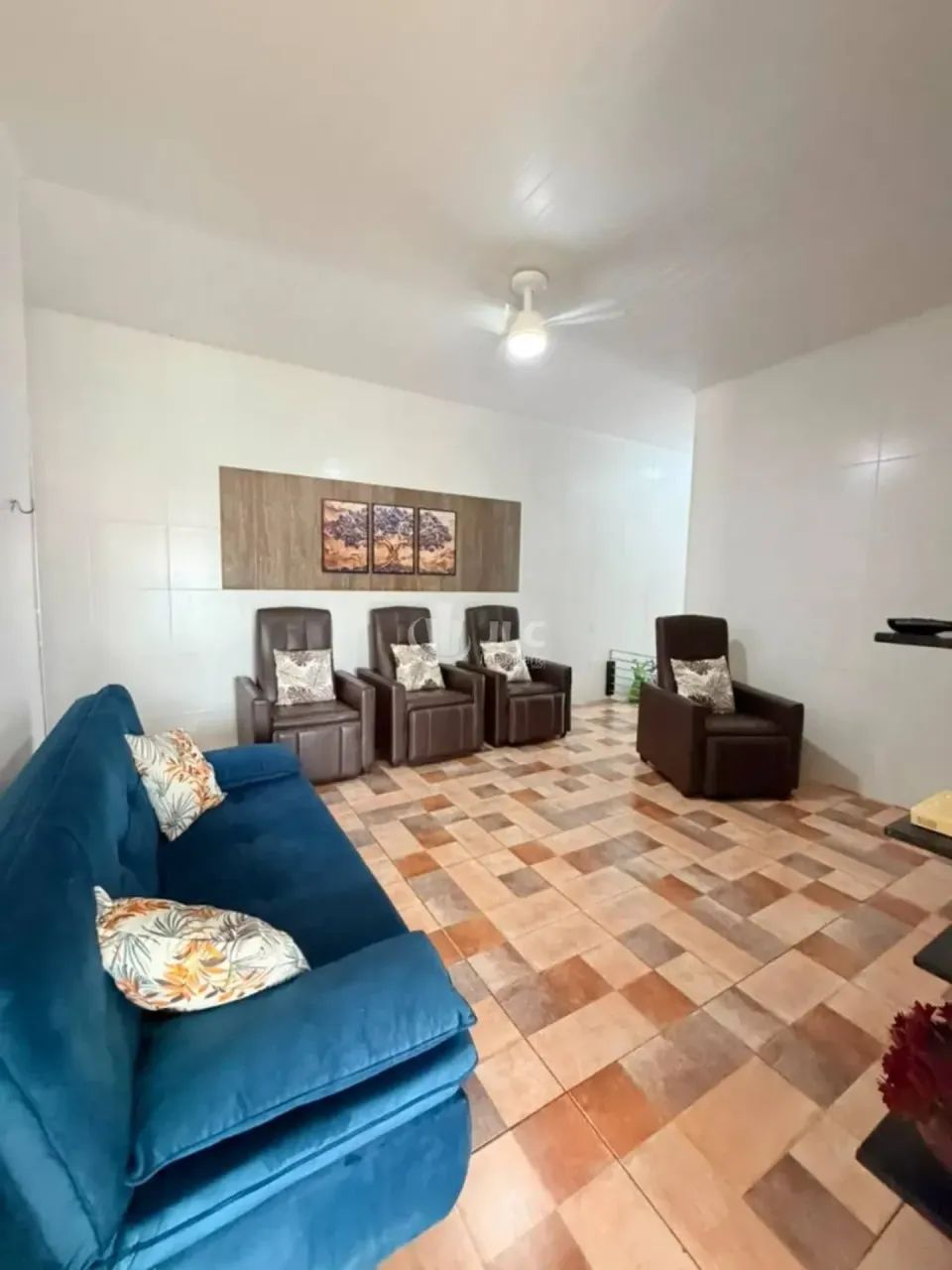 Excelente casa na Aruana em 2 lotes