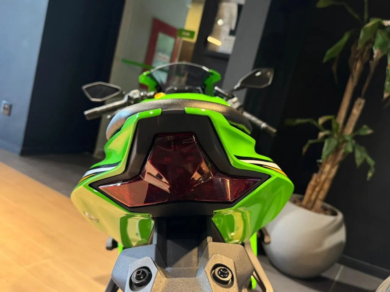 Kawasaki Zx-4r 2026 - 1504913547 | OLX