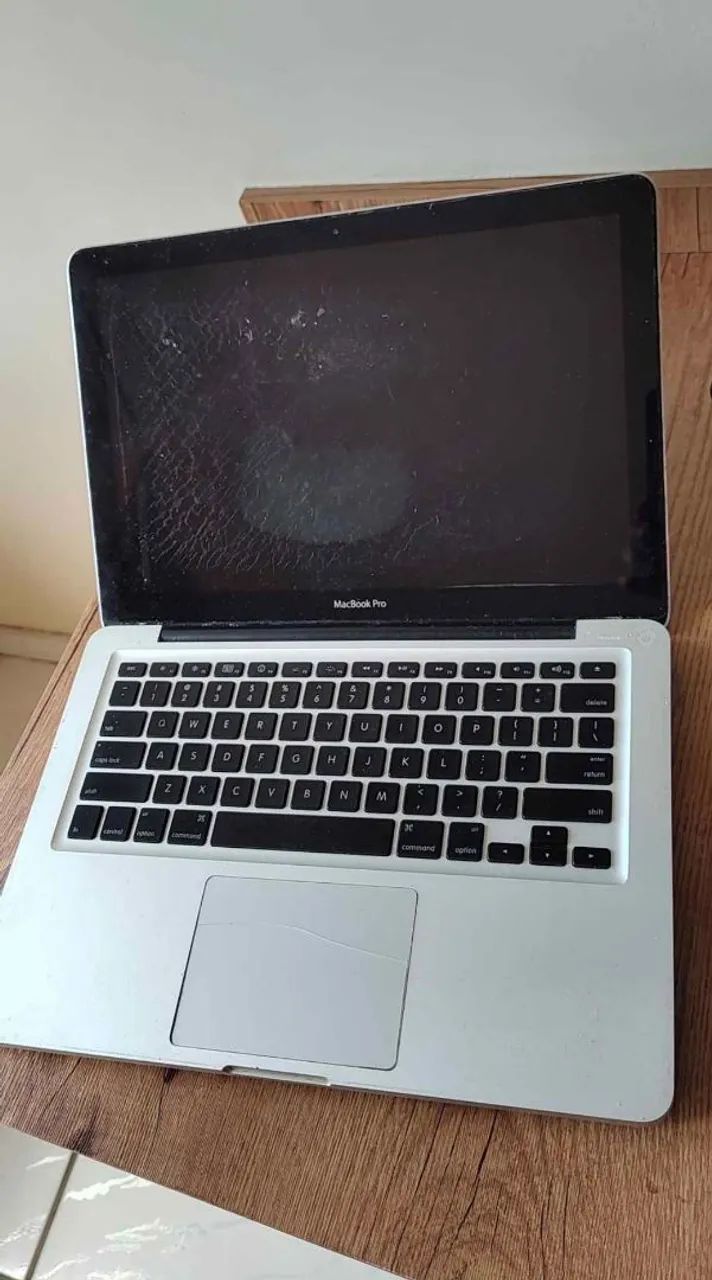 MacBook Pro Antigo para Retirada de Peças / Sucata - Foto 4