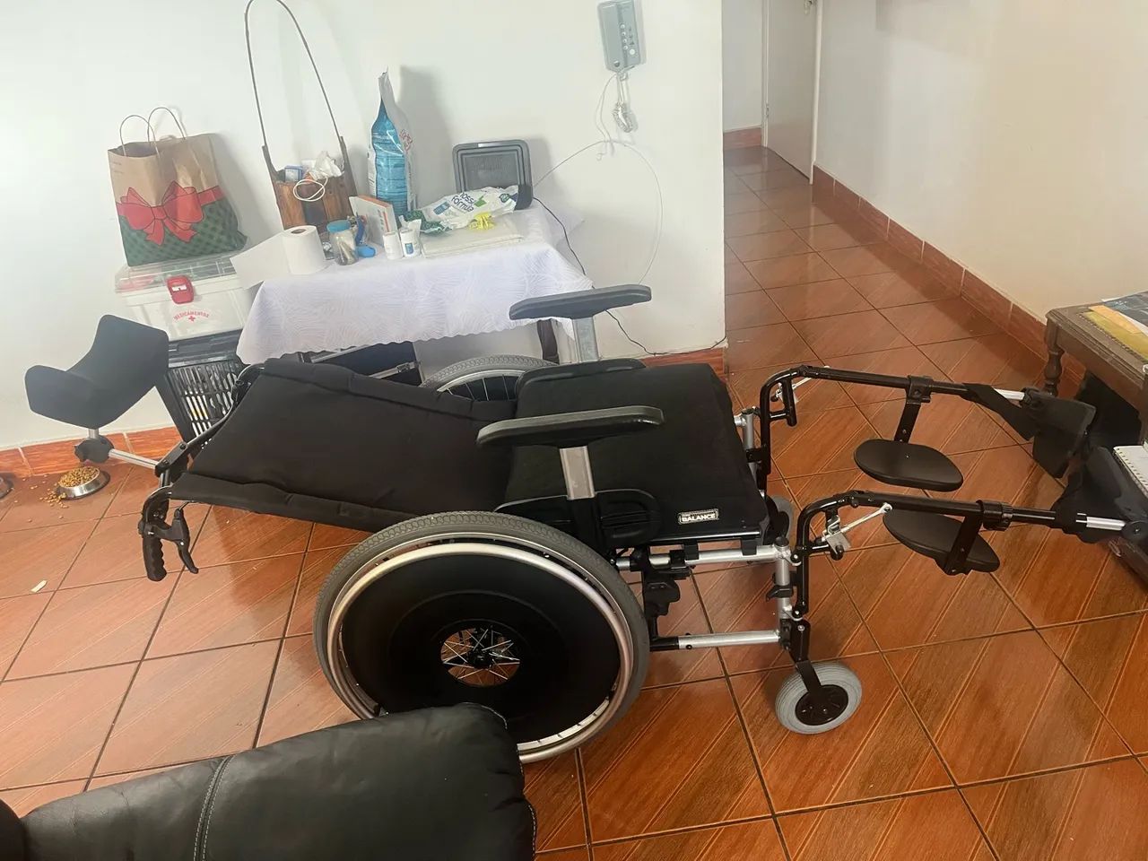 Cadeira de rodas  - Foto 4