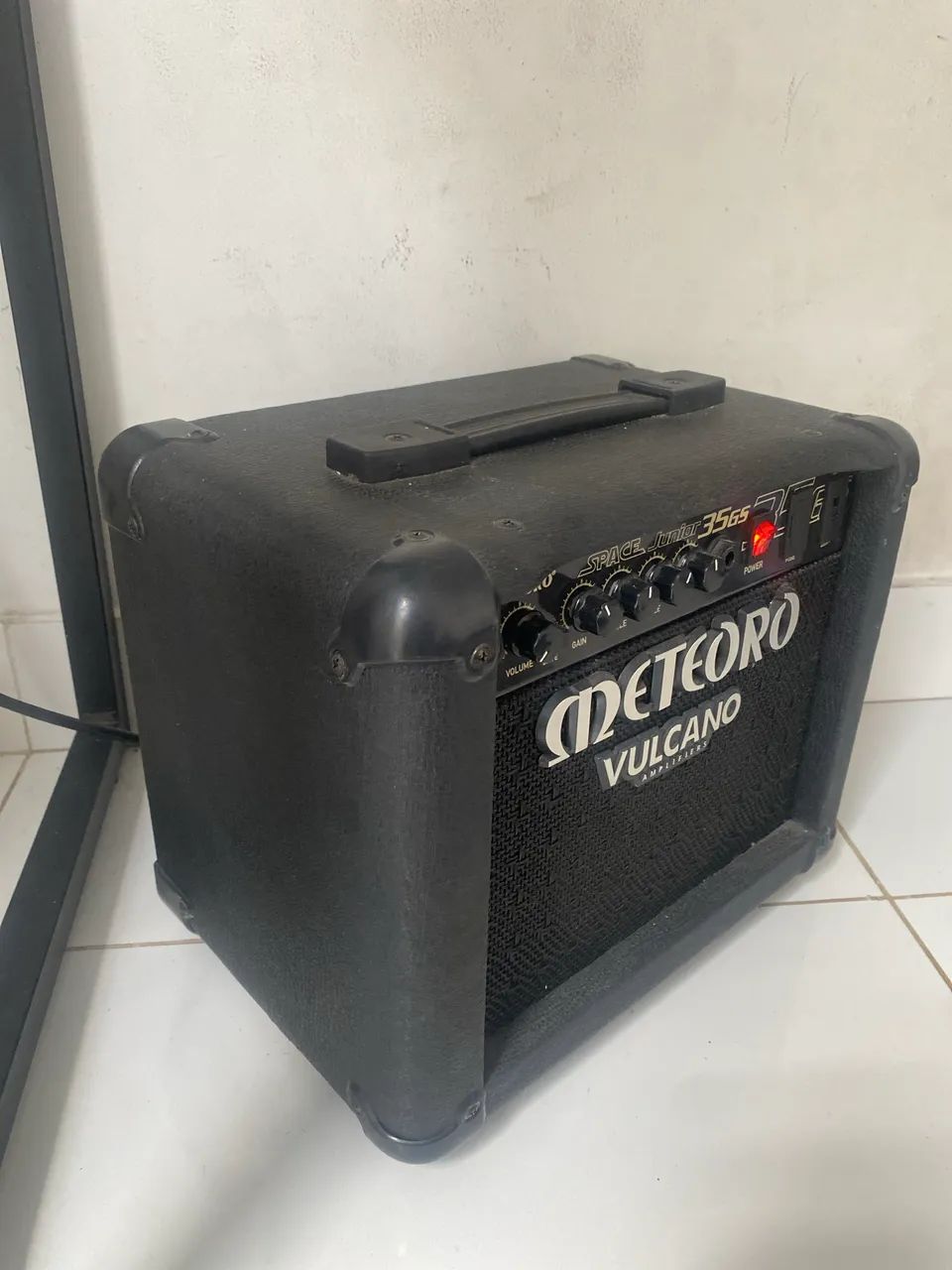 CUBO P/ GUITARRA METEORO VULCANO 35W  - Foto 2