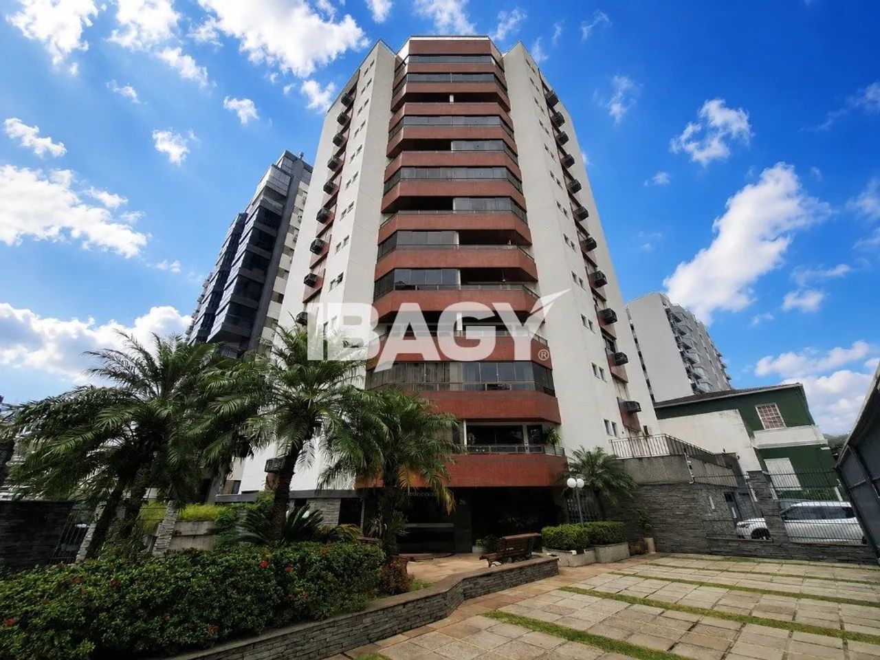 Excelente Apartamento 3 dormitório(s) em Centro - Florianópolis