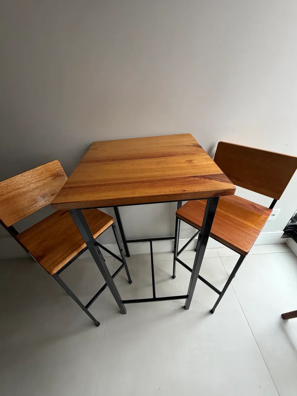 Mesa com banqueta  - Foto 4