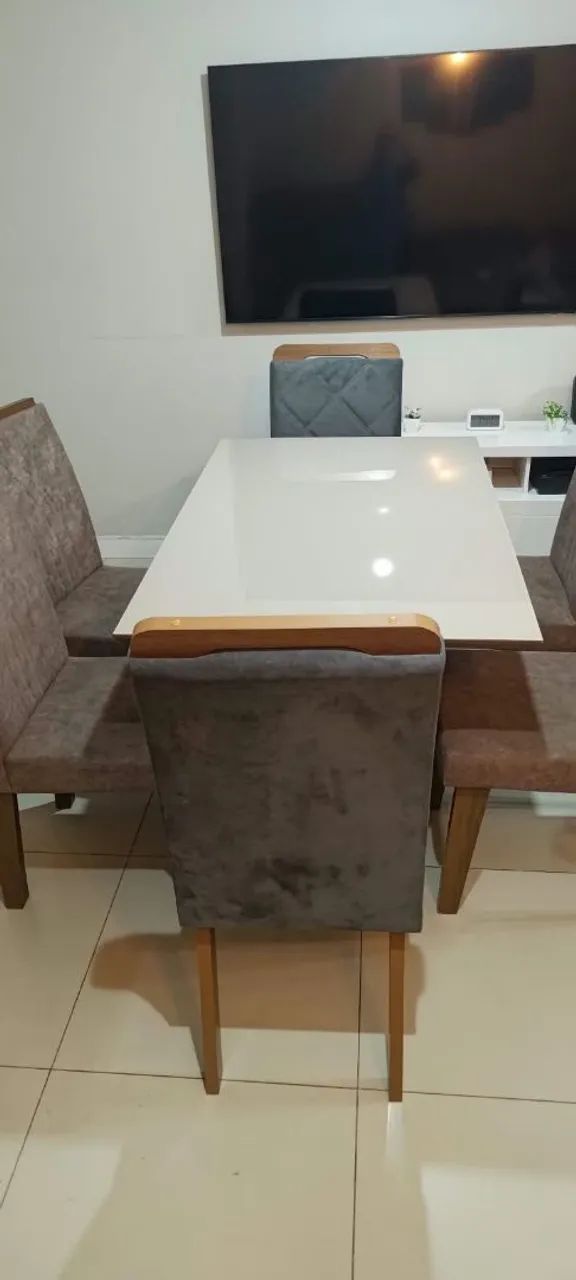 Mesa 6 cadeiras