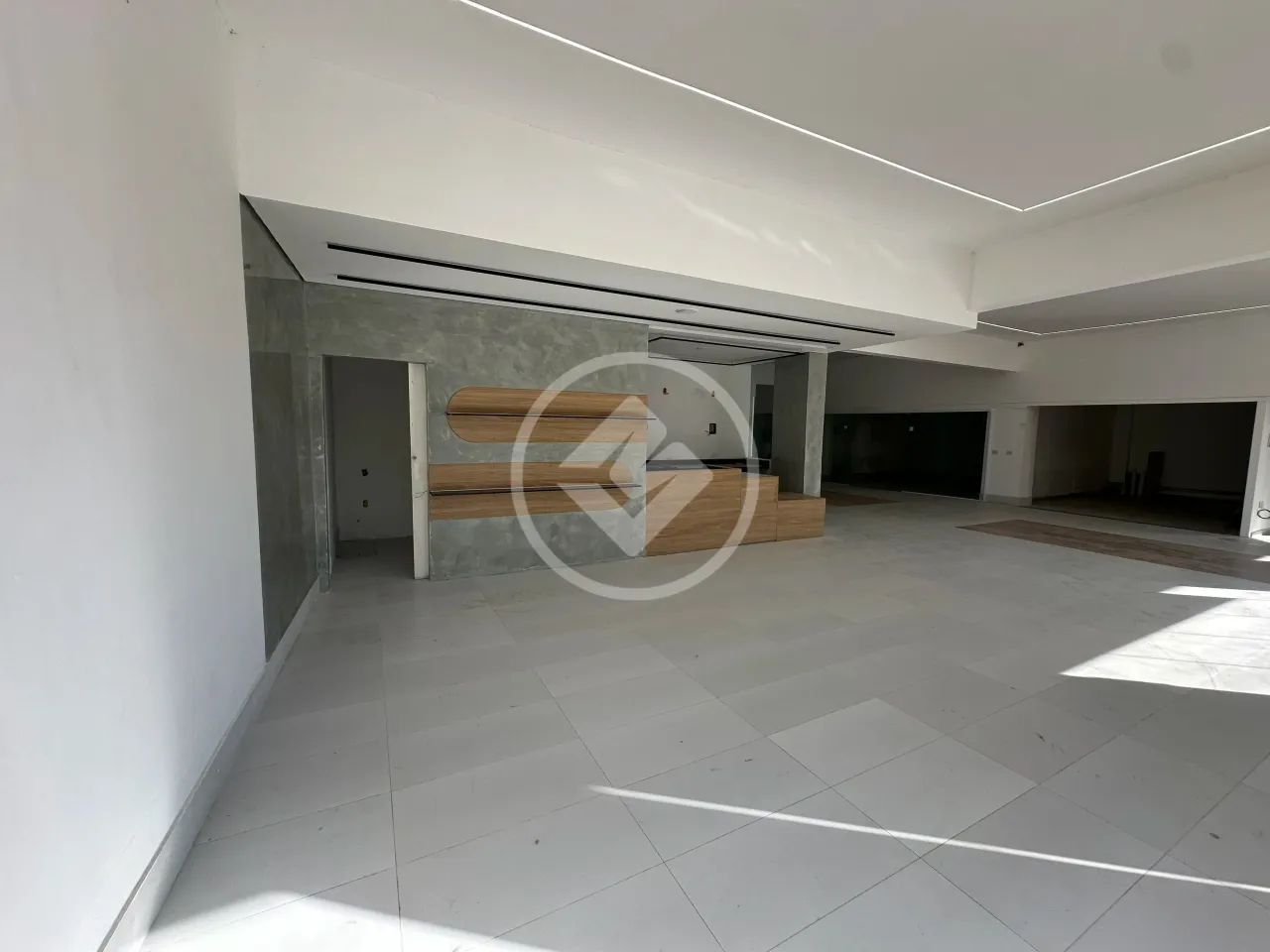 Sala térrea comercial com 13,50 M2 em prédio revitalizado na Av. Rubens de Mendonça, excel - Foto 3