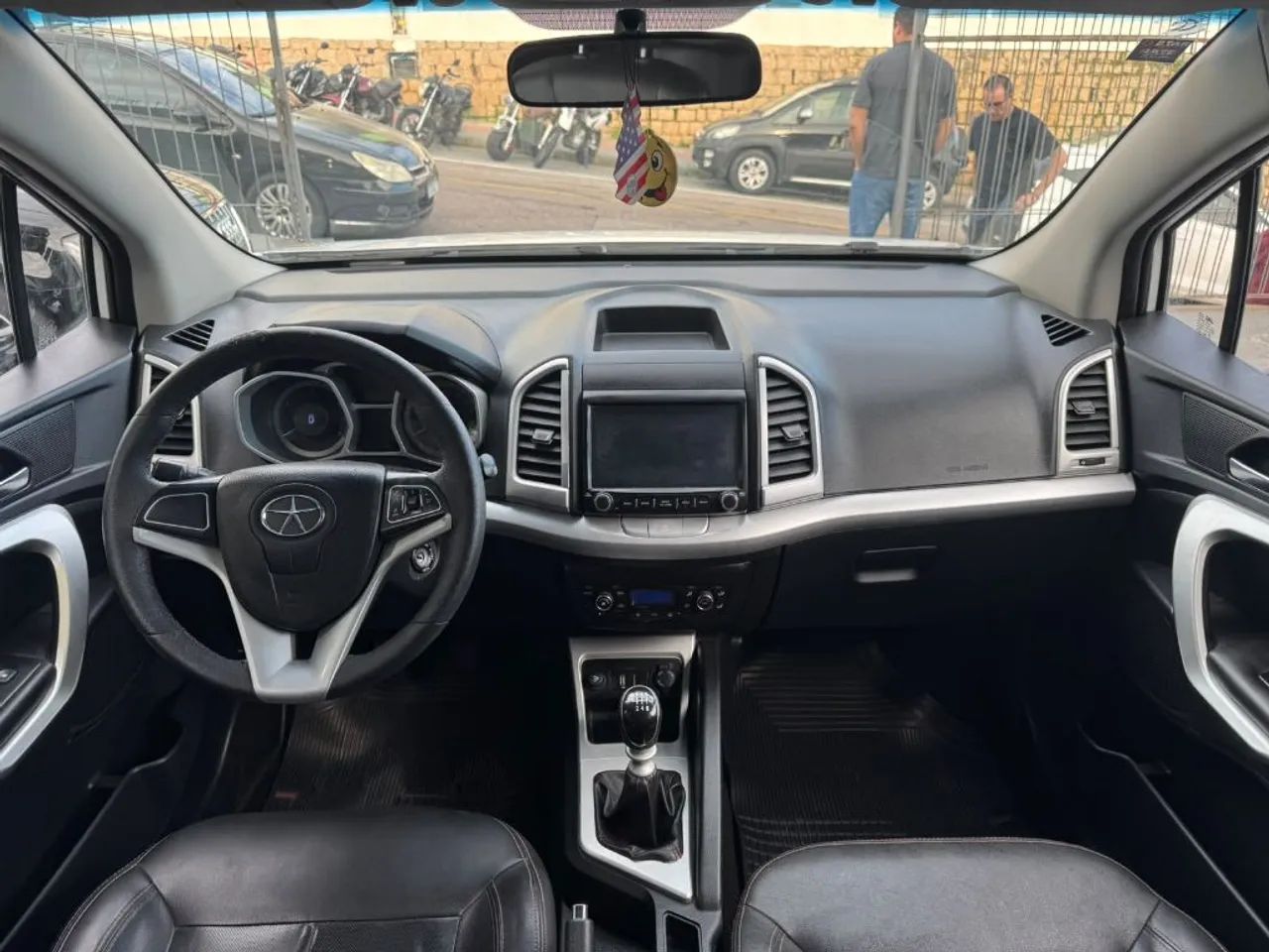 JAC T5 1.5 Jet Flex 16V 5P Mec. 2017 - Foto 5