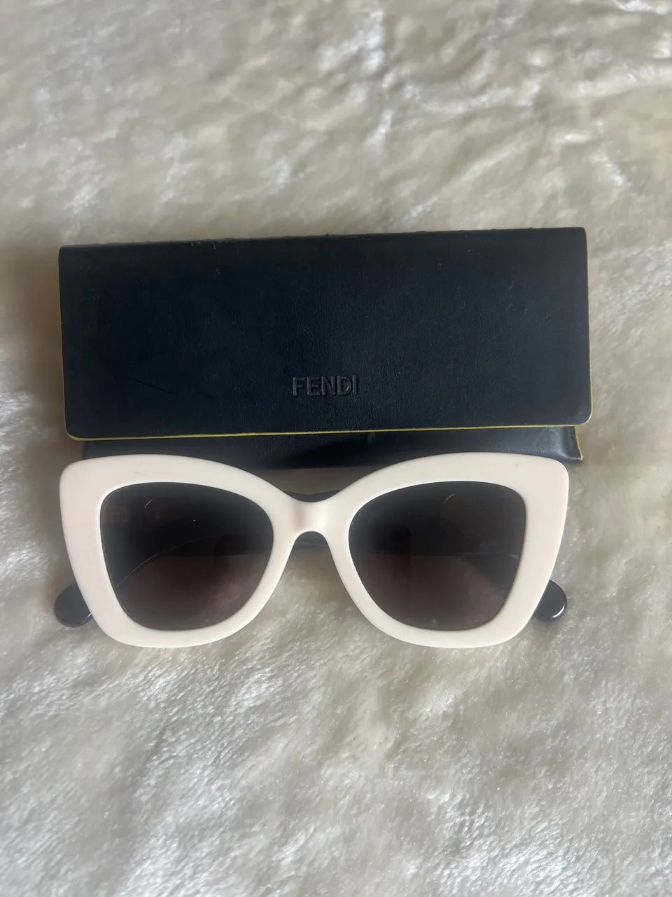 Óculos fendi