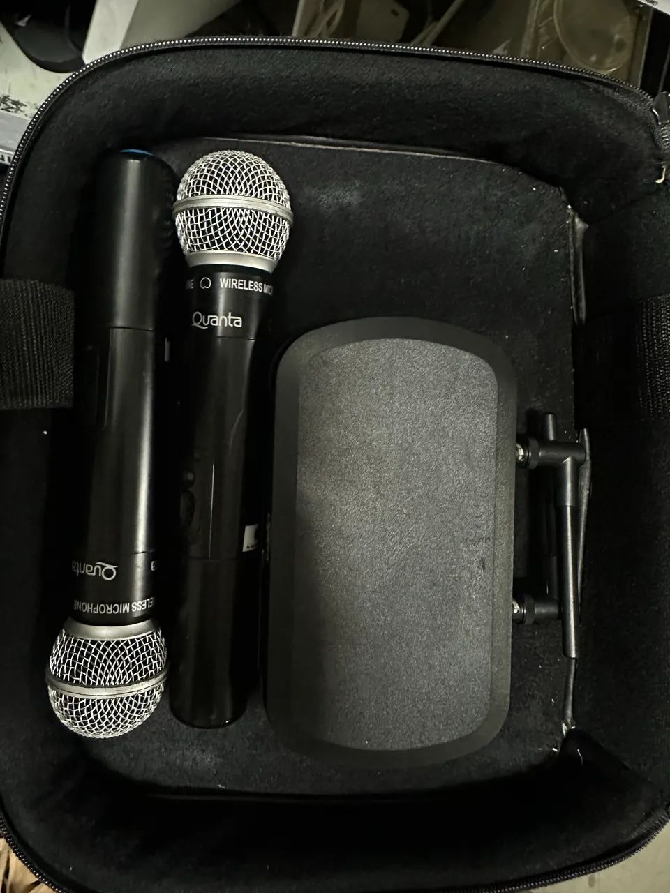 Microfone duplo 