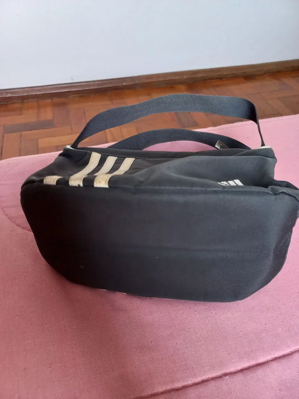 Bolsa Adidas usada(23x12) - Foto 4