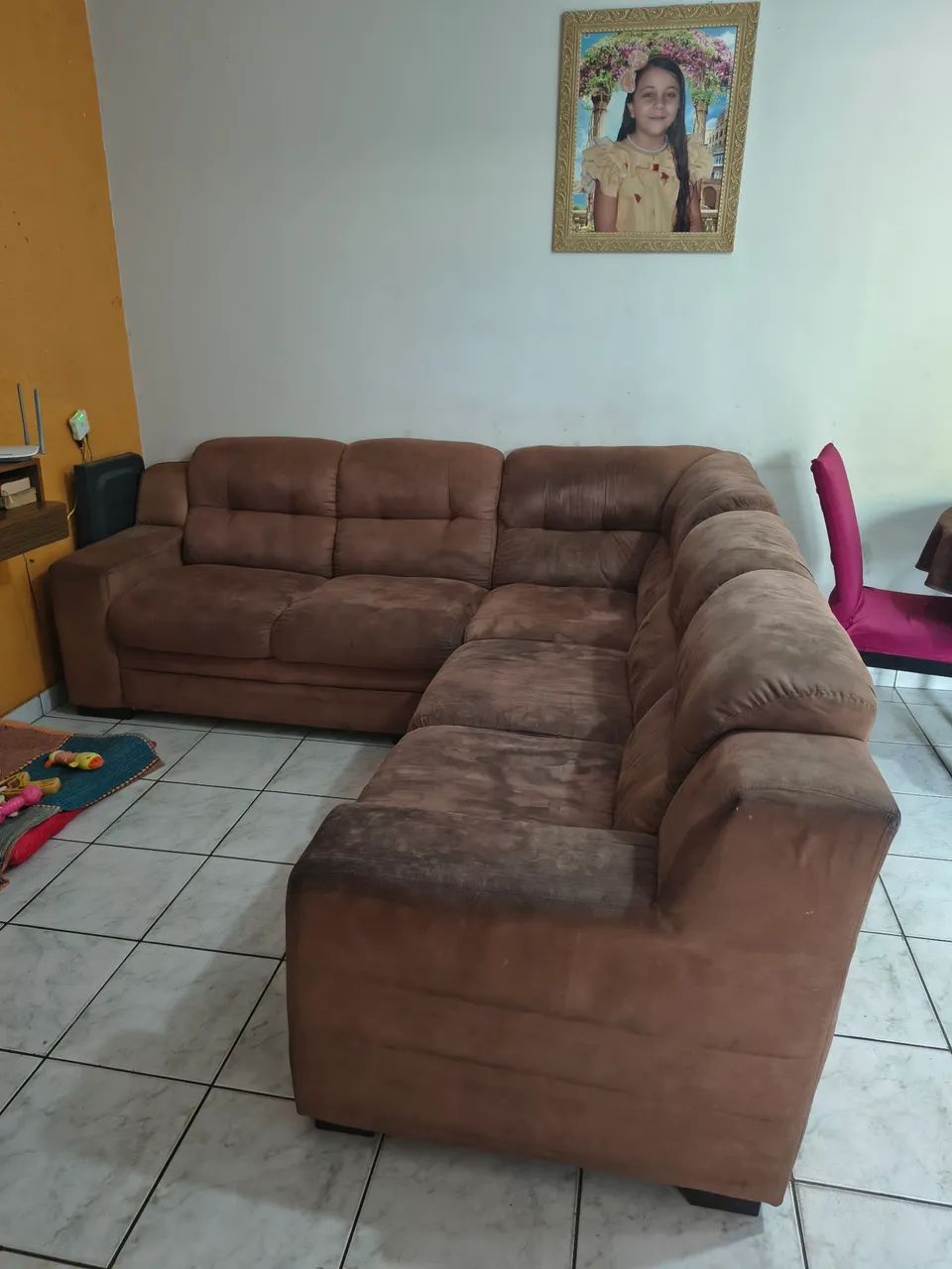 Vendo sofá de canto não tem nenhum rasgado